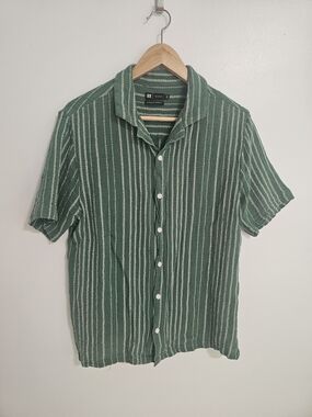 Simons Le 31 Green Striped Short-Sleeve 100% Cotton Button Shirt Size Small
